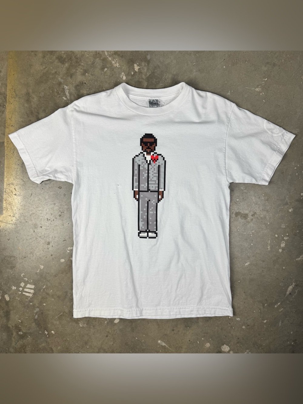 Kanye West T-Shirt Medium 808s and Heartbreak 2008 2000s Hip Hop Rap Tee Hawai'i